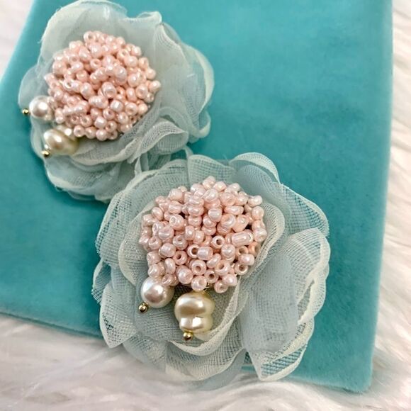 New gradient mesh flower with beaded earrings - Picture 11 of 14